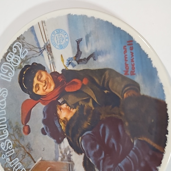 Edwin M Knowles China Co. Christmas Courtship 1982 Norman Rockwell Plate - Picture 4 of 12